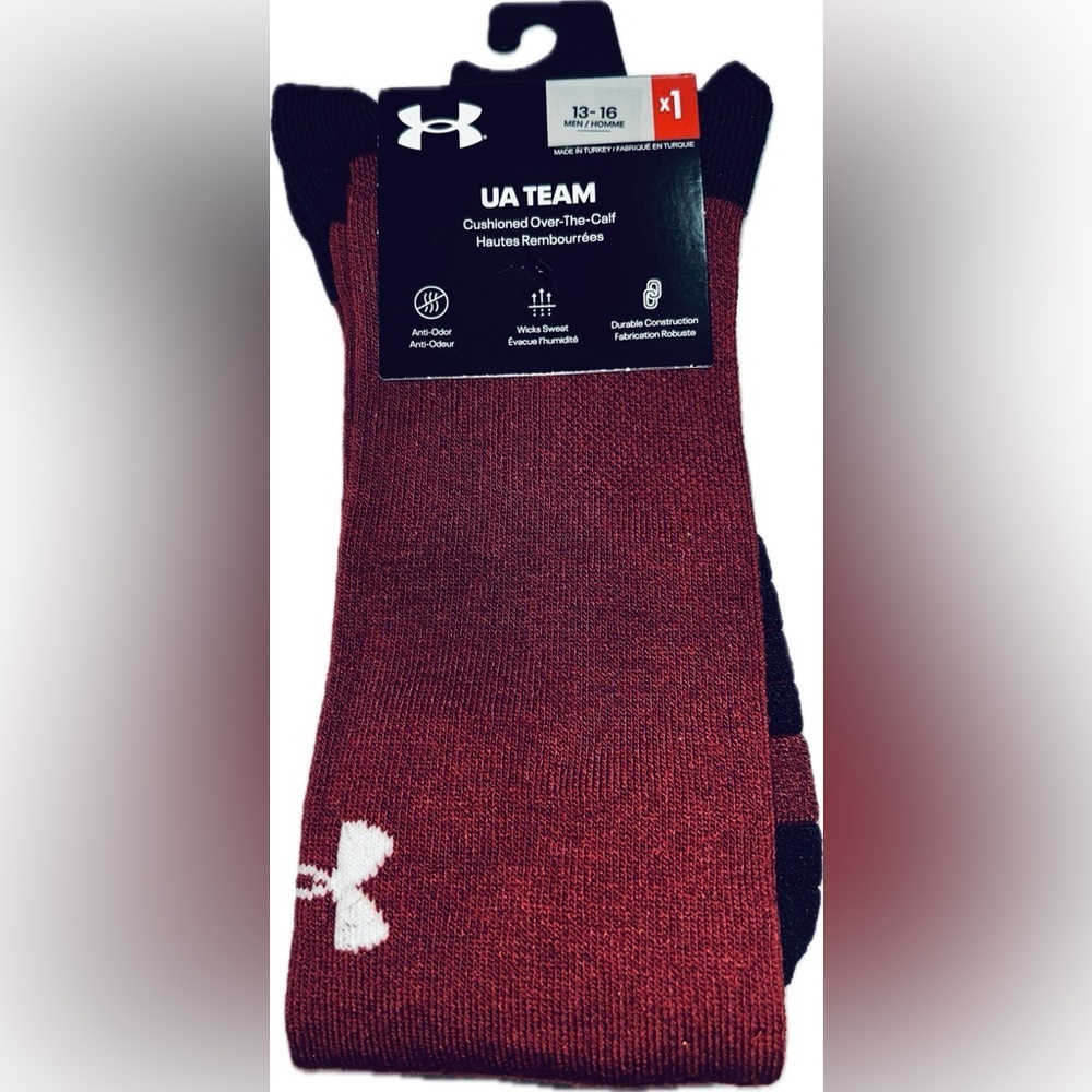 Under Armour SZ 13-16 Men's Cushioned Over-The-Calf Socks - burgundy